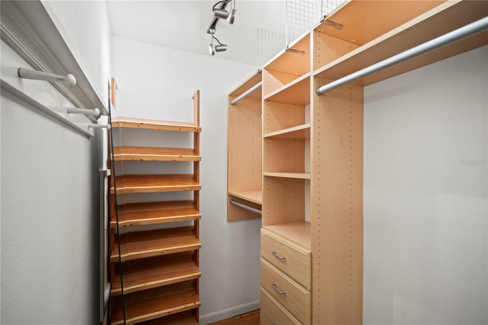 6512 BOWLINE DR — photo 14