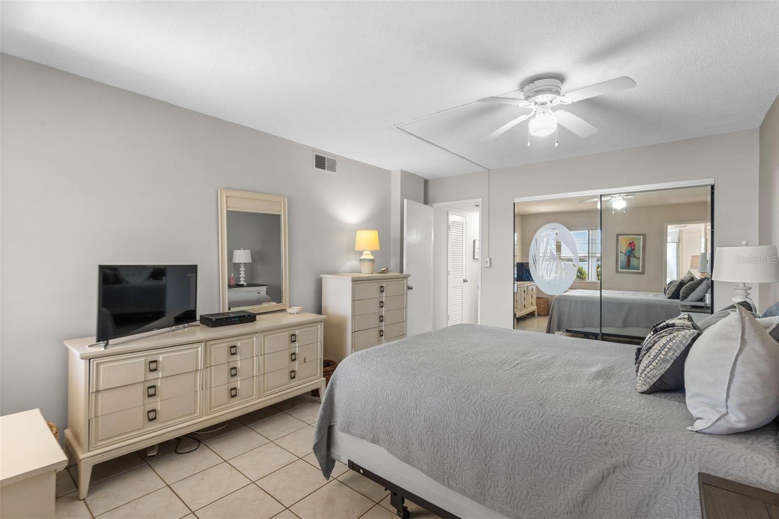 1868 SHORE DR S #208 — photo 18