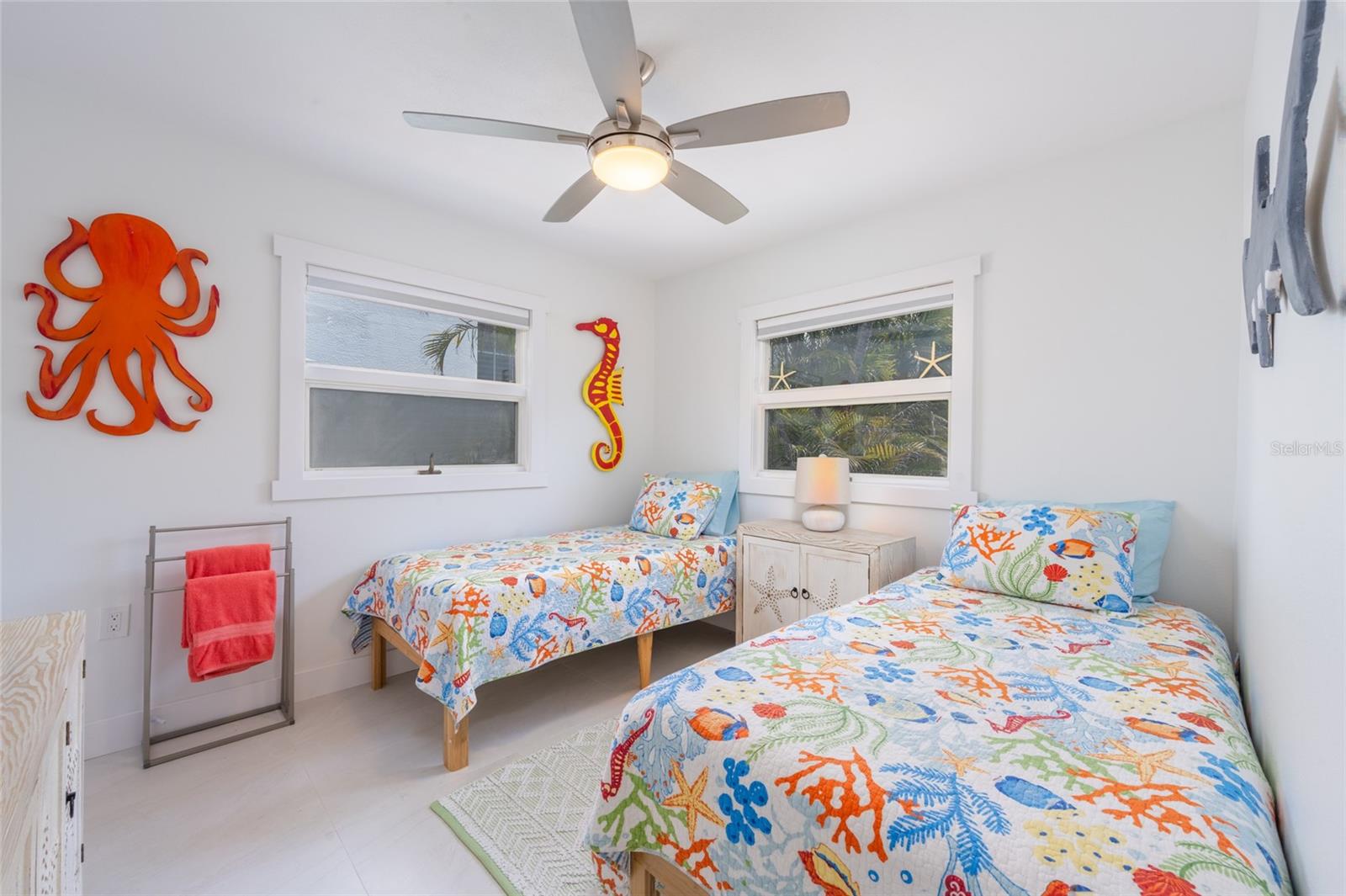 8302 MIDNIGHT PASS RD — photo 30