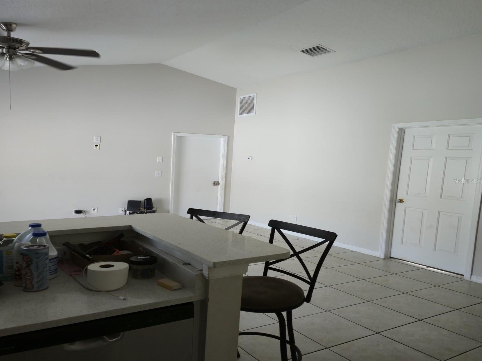 11125 LAKE TAHOE DR — photo 22