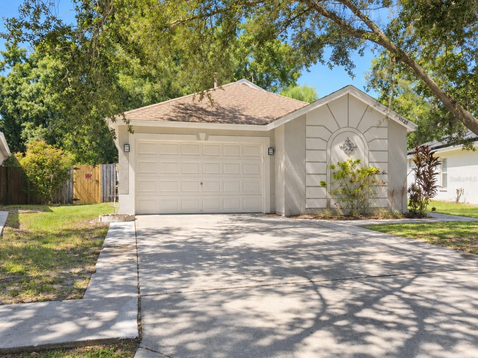 11125 LAKE TAHOE DR — photo 2