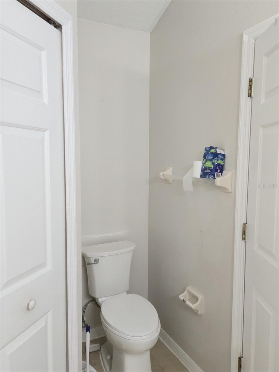 11125 LAKE TAHOE DR — photo 24
