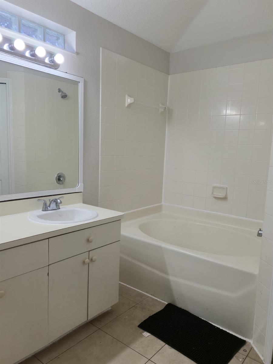 11125 LAKE TAHOE DR — photo 25