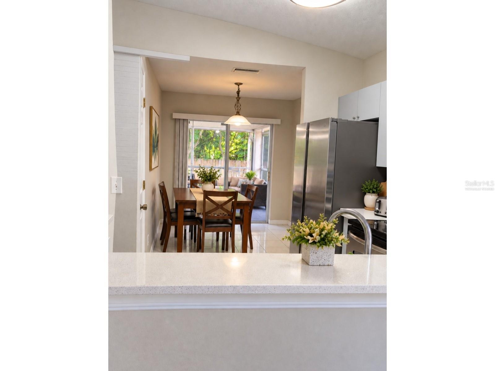 11125 LAKE TAHOE DR — photo 4