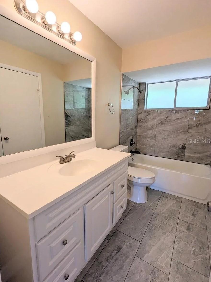 3111 CREEKGLEN CT — photo 10