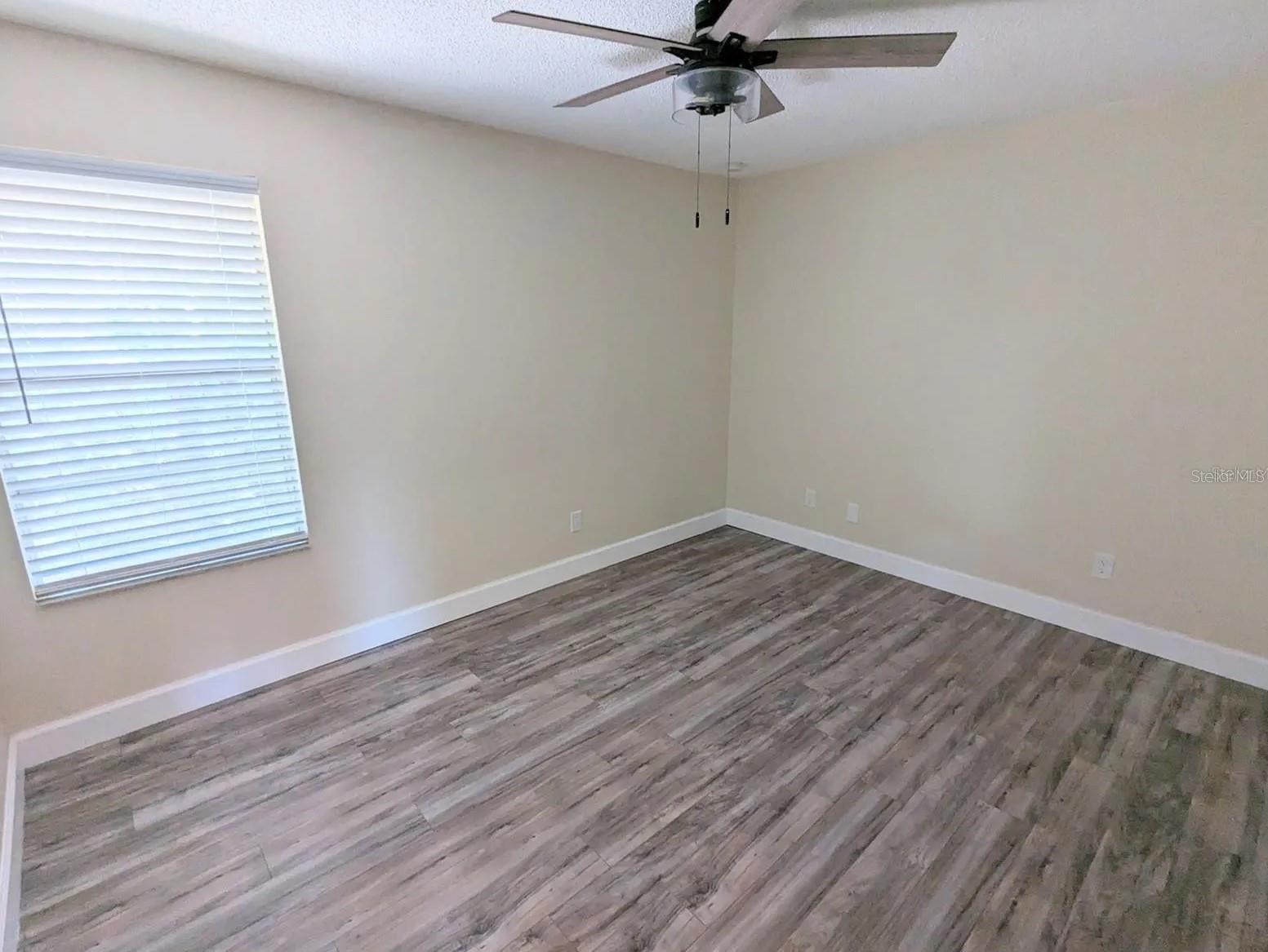 3111 CREEKGLEN CT — photo 11