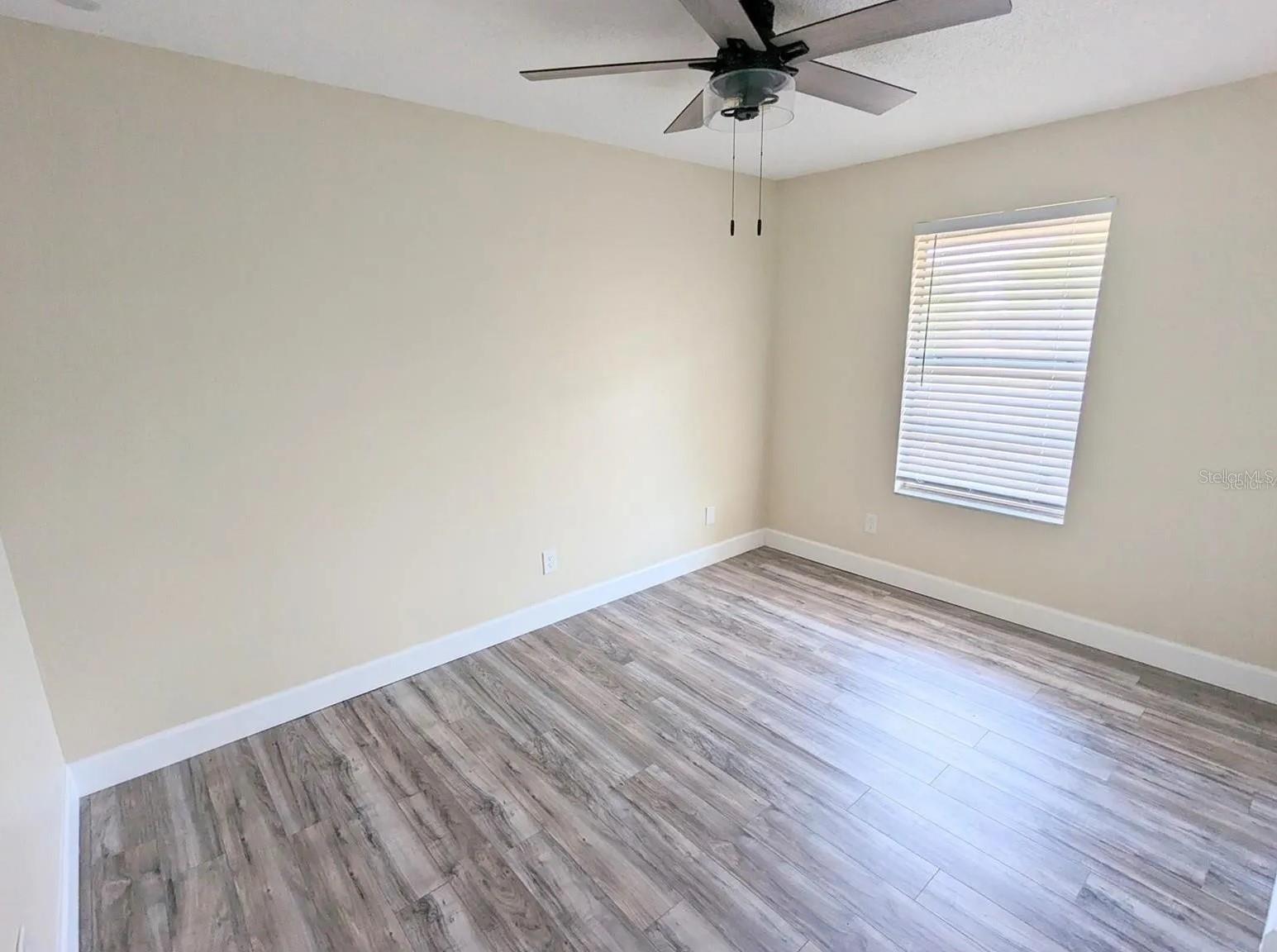 3111 CREEKGLEN CT — photo 12