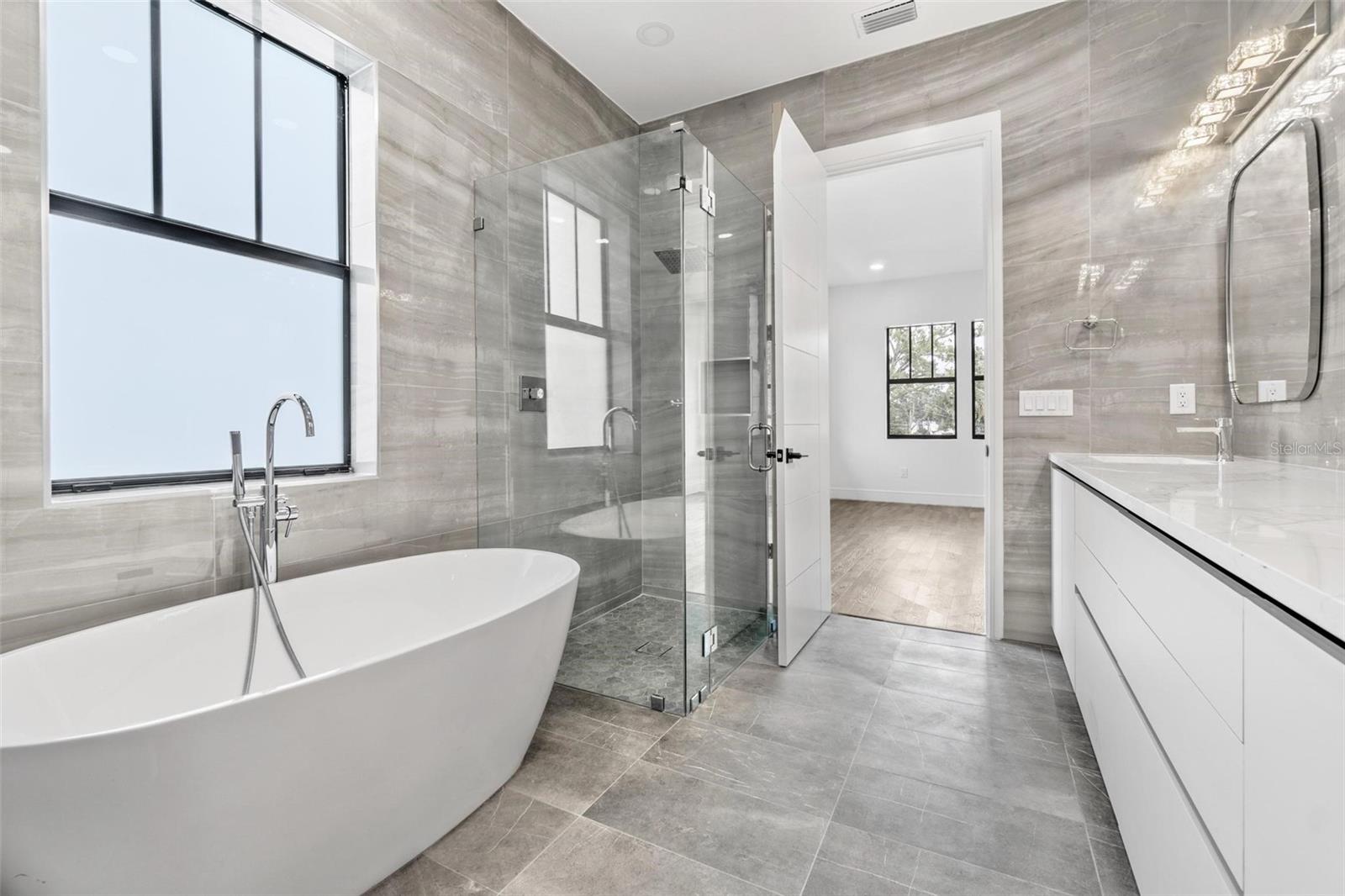401 PARK BLVD — photo 21