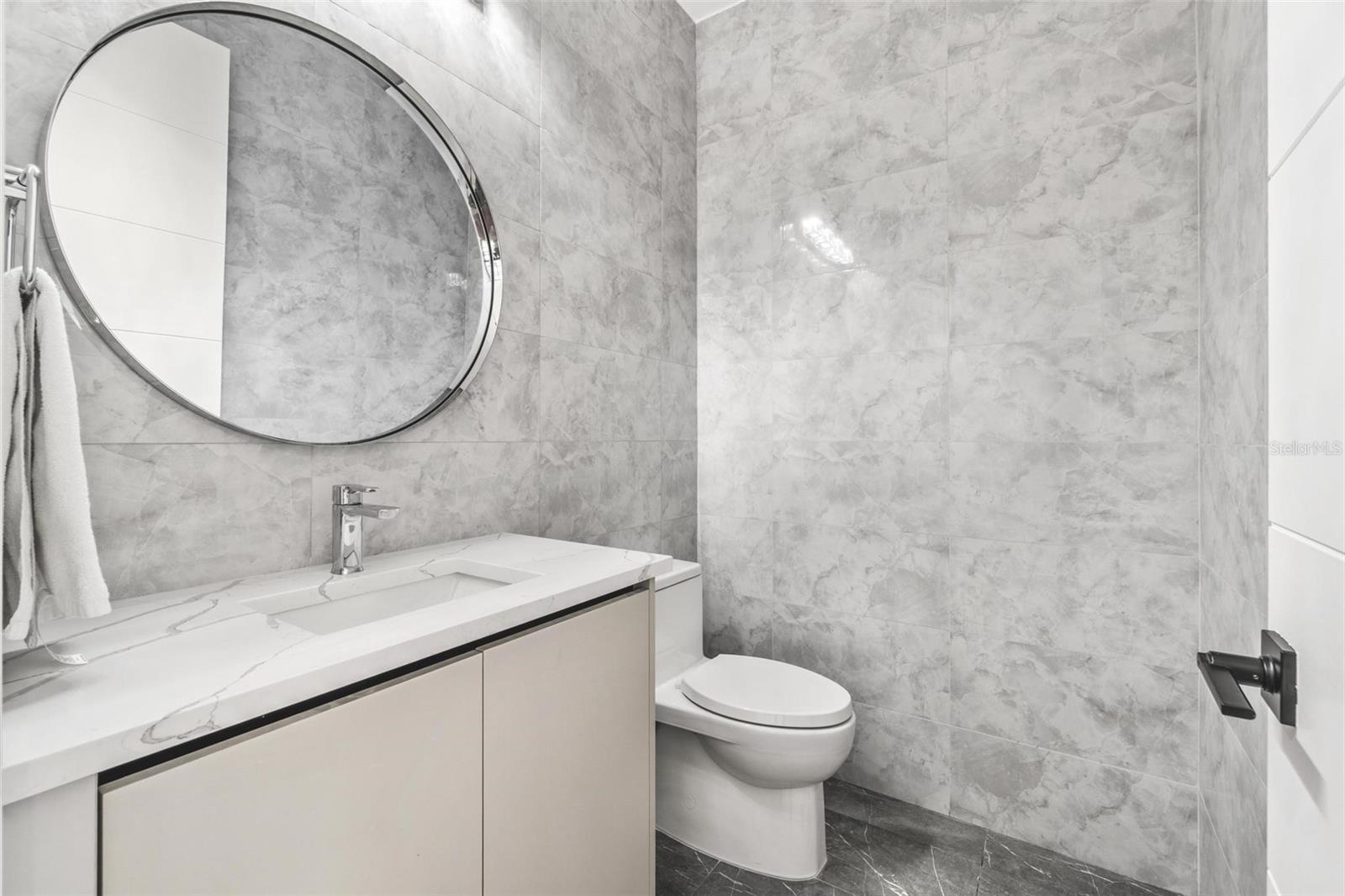 401 PARK BLVD — photo 10