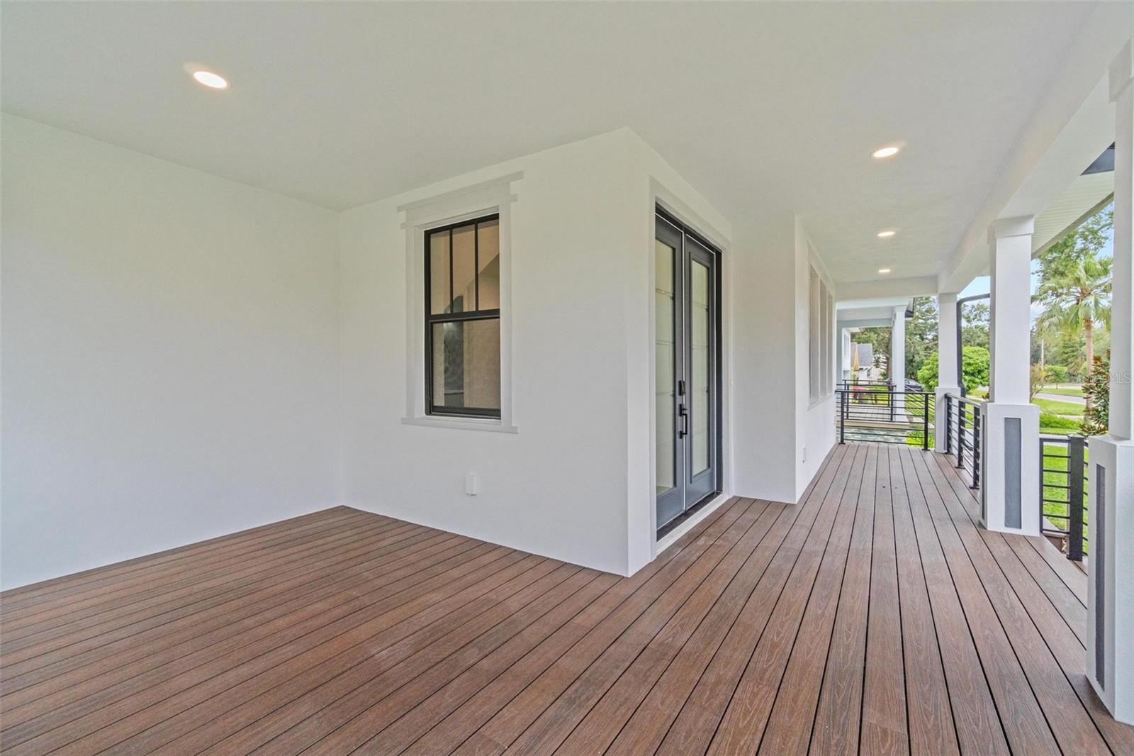 401 PARK BLVD — photo 24