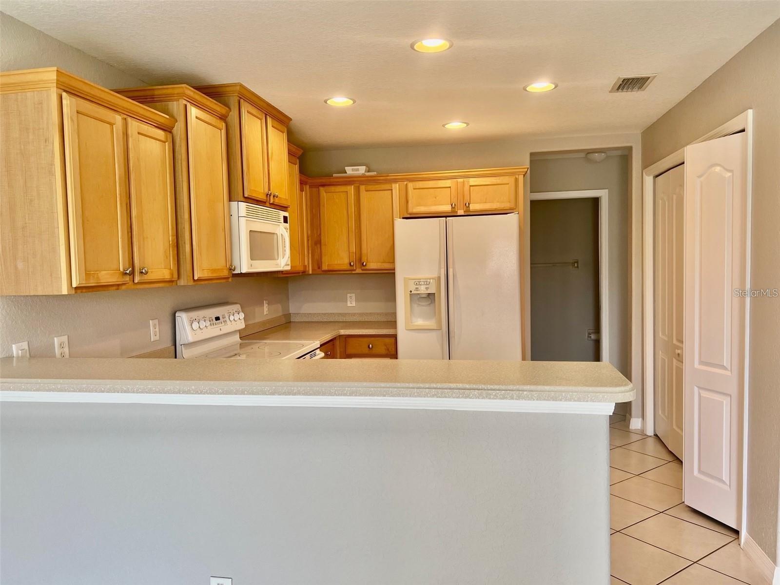 304 BEACON HARBOUR LOOP — photo 5