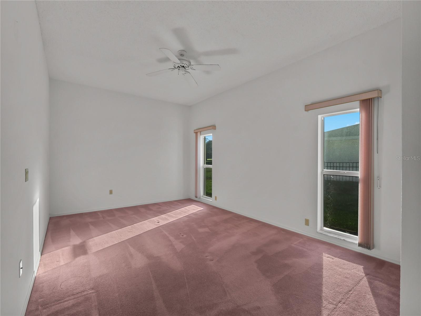 5121 PALM AIRE DR — photo 23