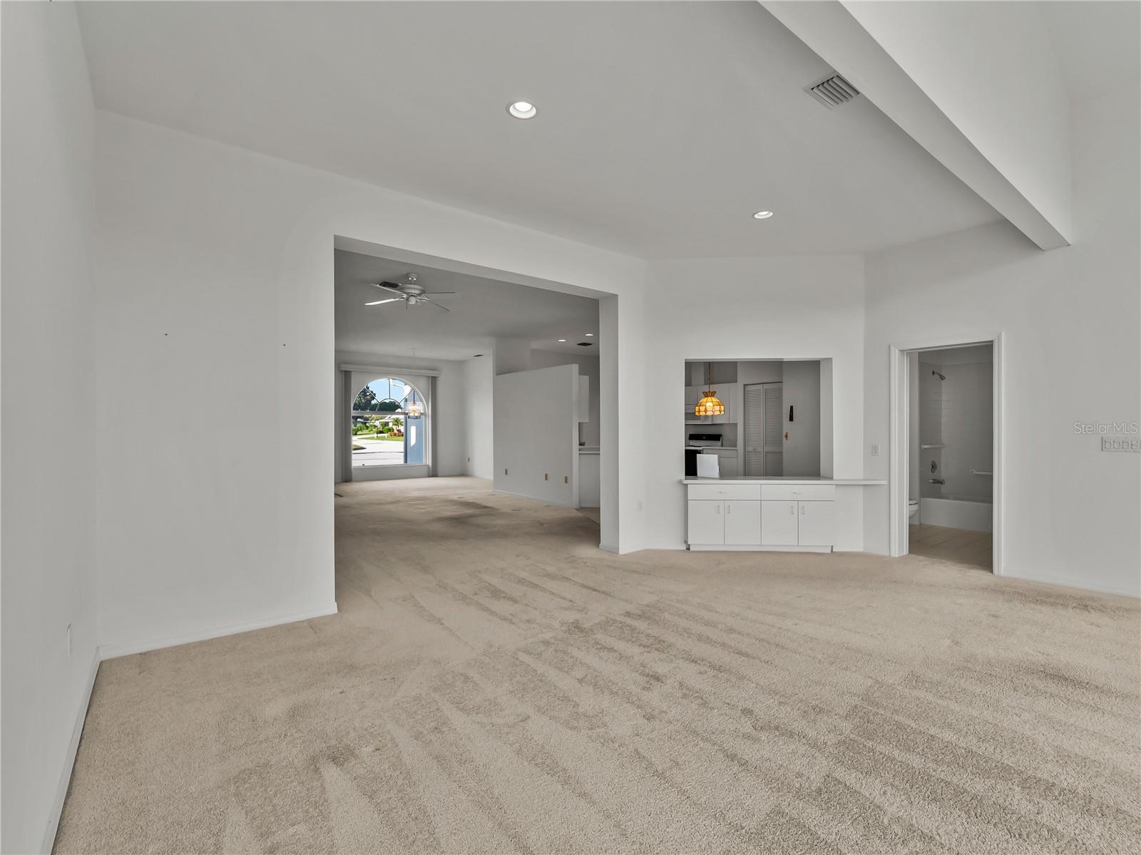 5121 PALM AIRE DR — photo 15