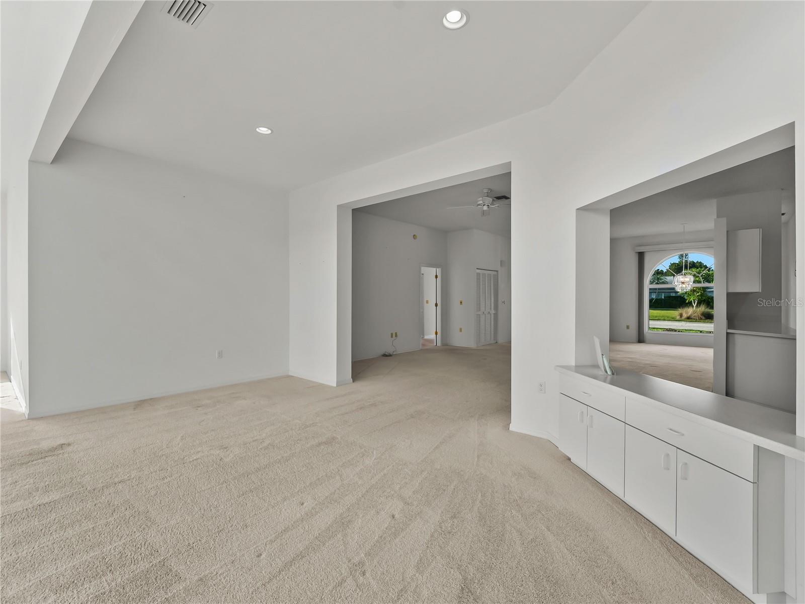 5121 PALM AIRE DR — photo 16
