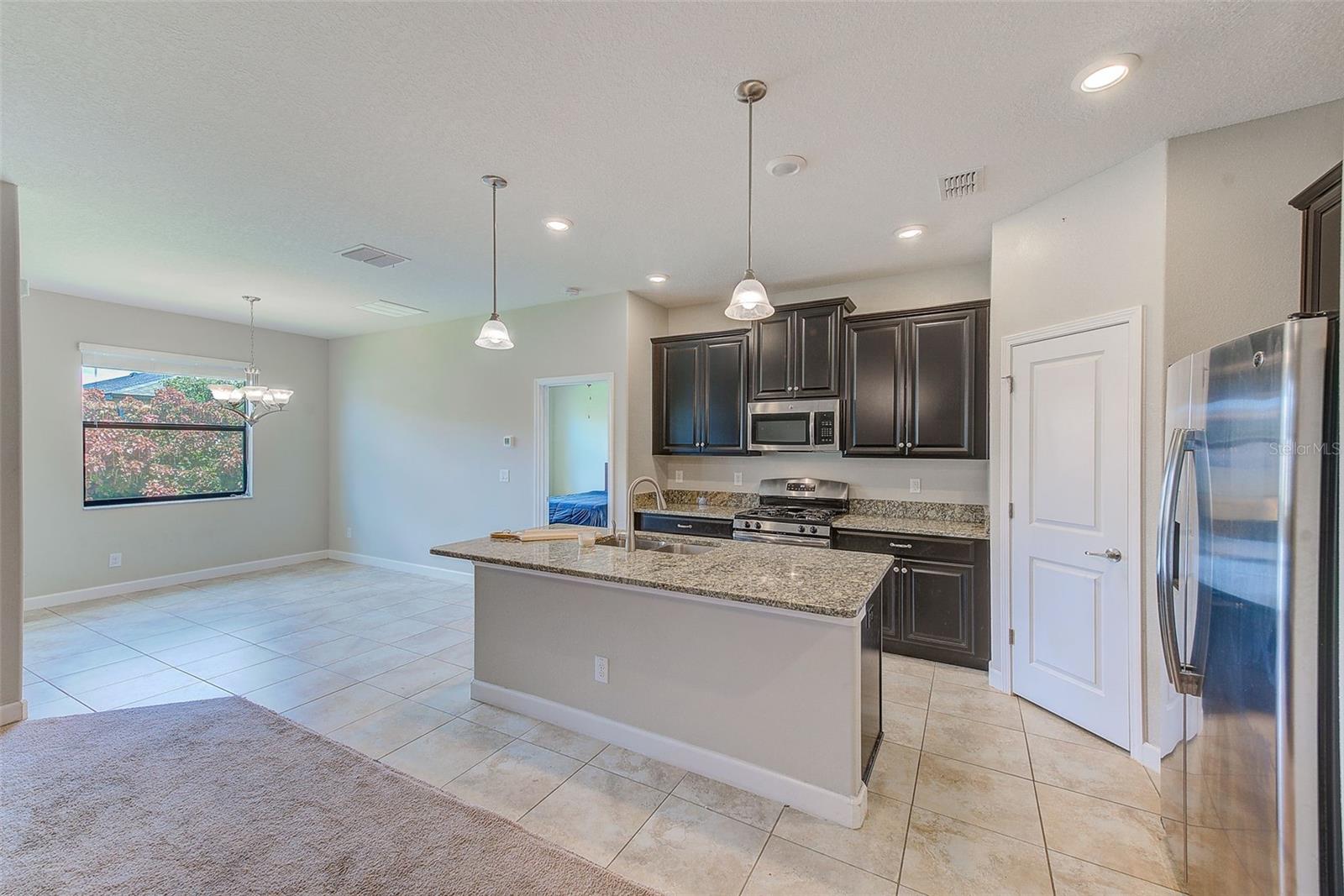 8121 SEQUESTER LOOP — photo 5