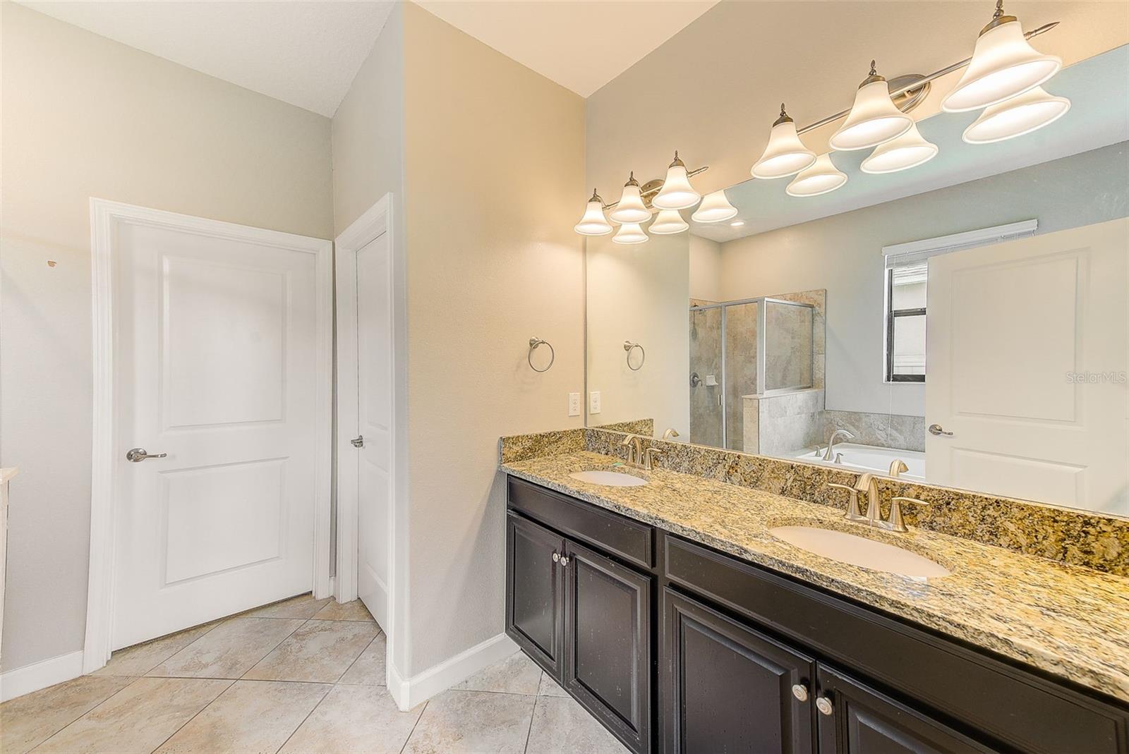8121 SEQUESTER LOOP — photo 17