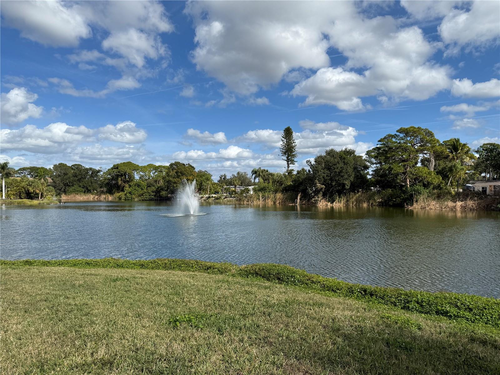 5697 ASHTON LAKE DR #6 — photo 32