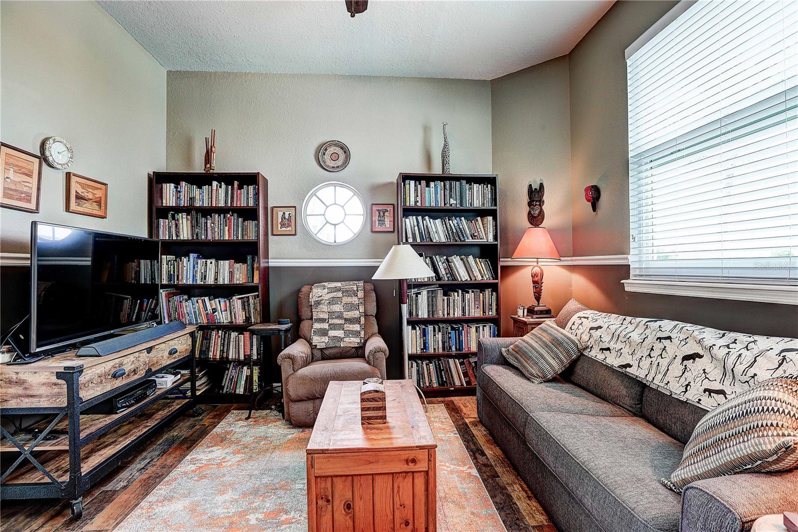 852 SYMPHONY ISLES BLVD — photo 47