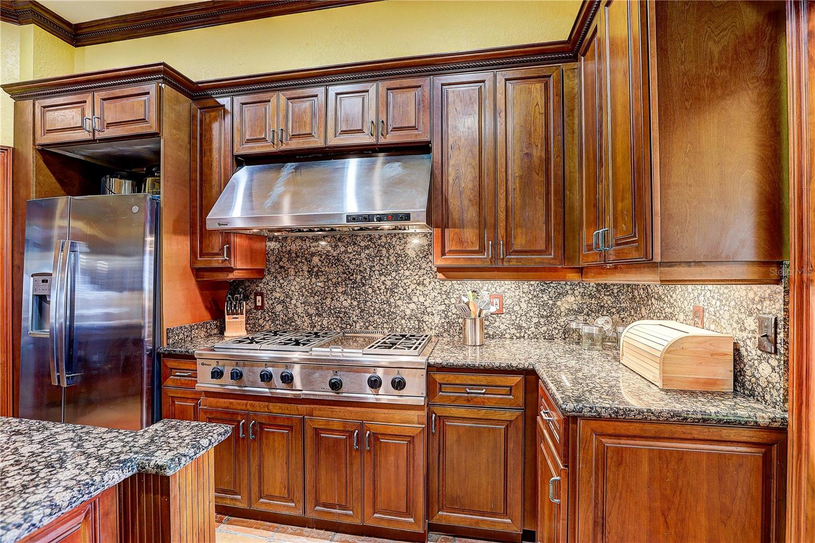 852 SYMPHONY ISLES BLVD — photo 8