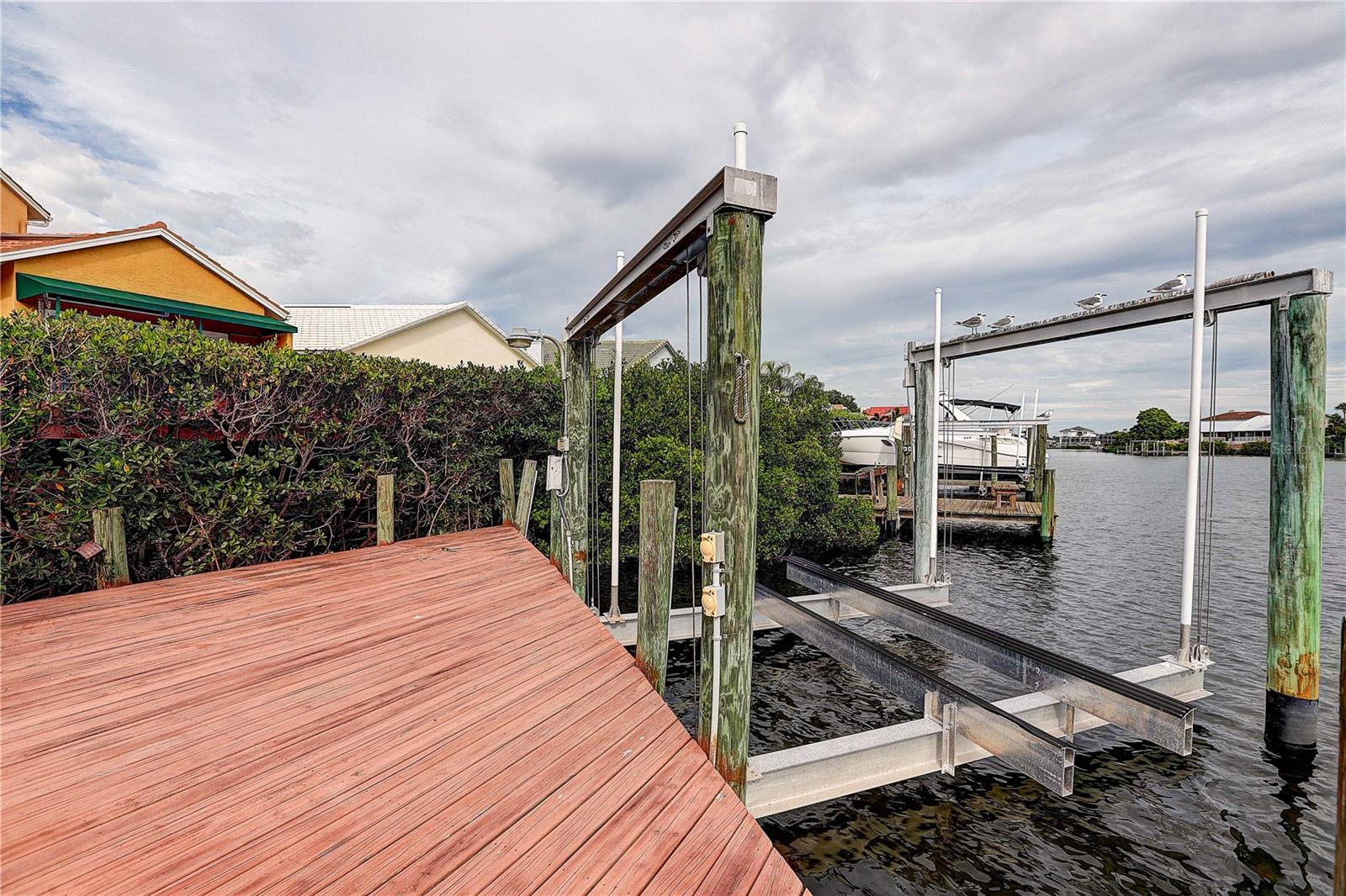 852 SYMPHONY ISLES BLVD — photo 32