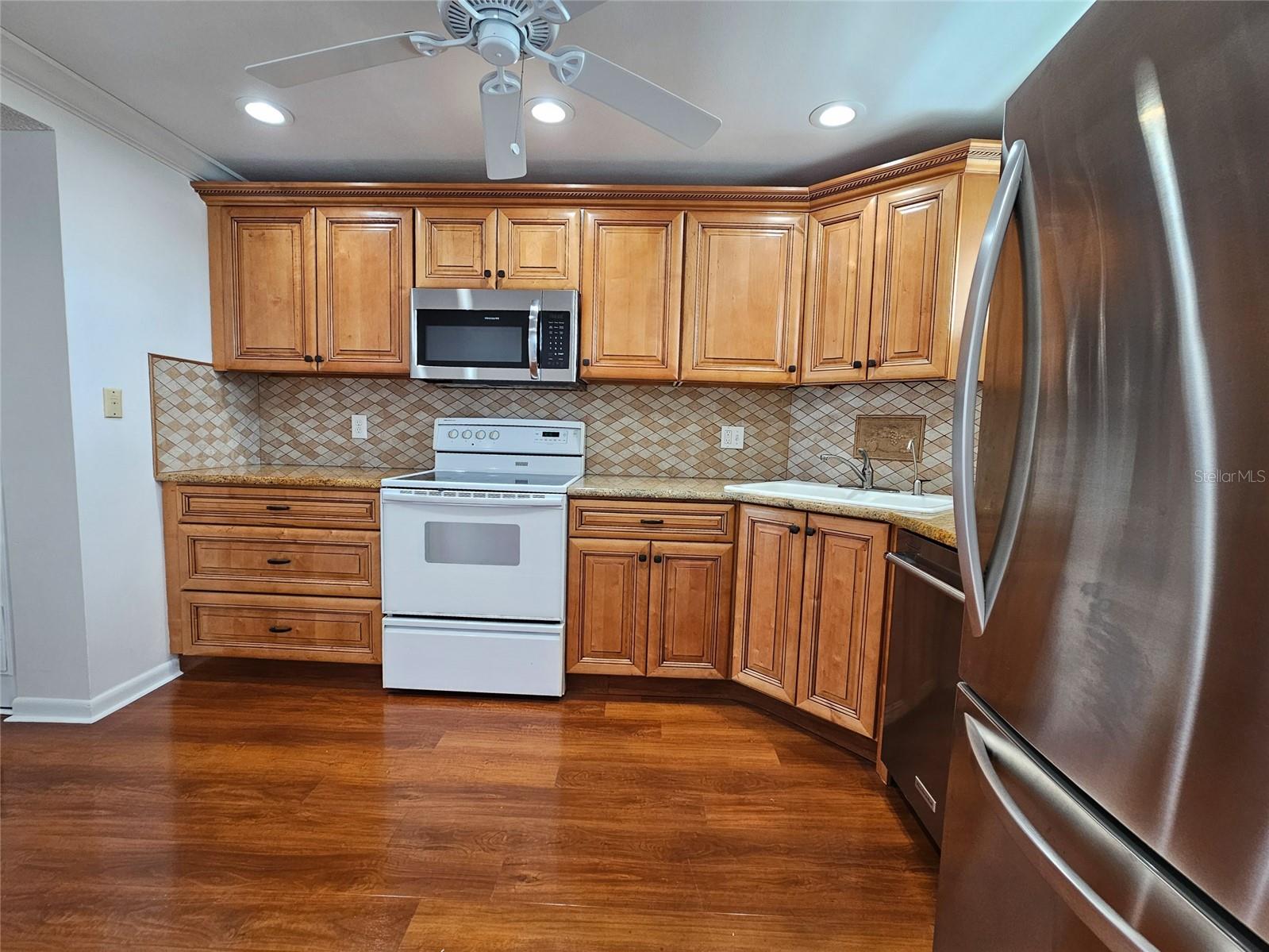 5980 SHORE DR S #901 — photo 3