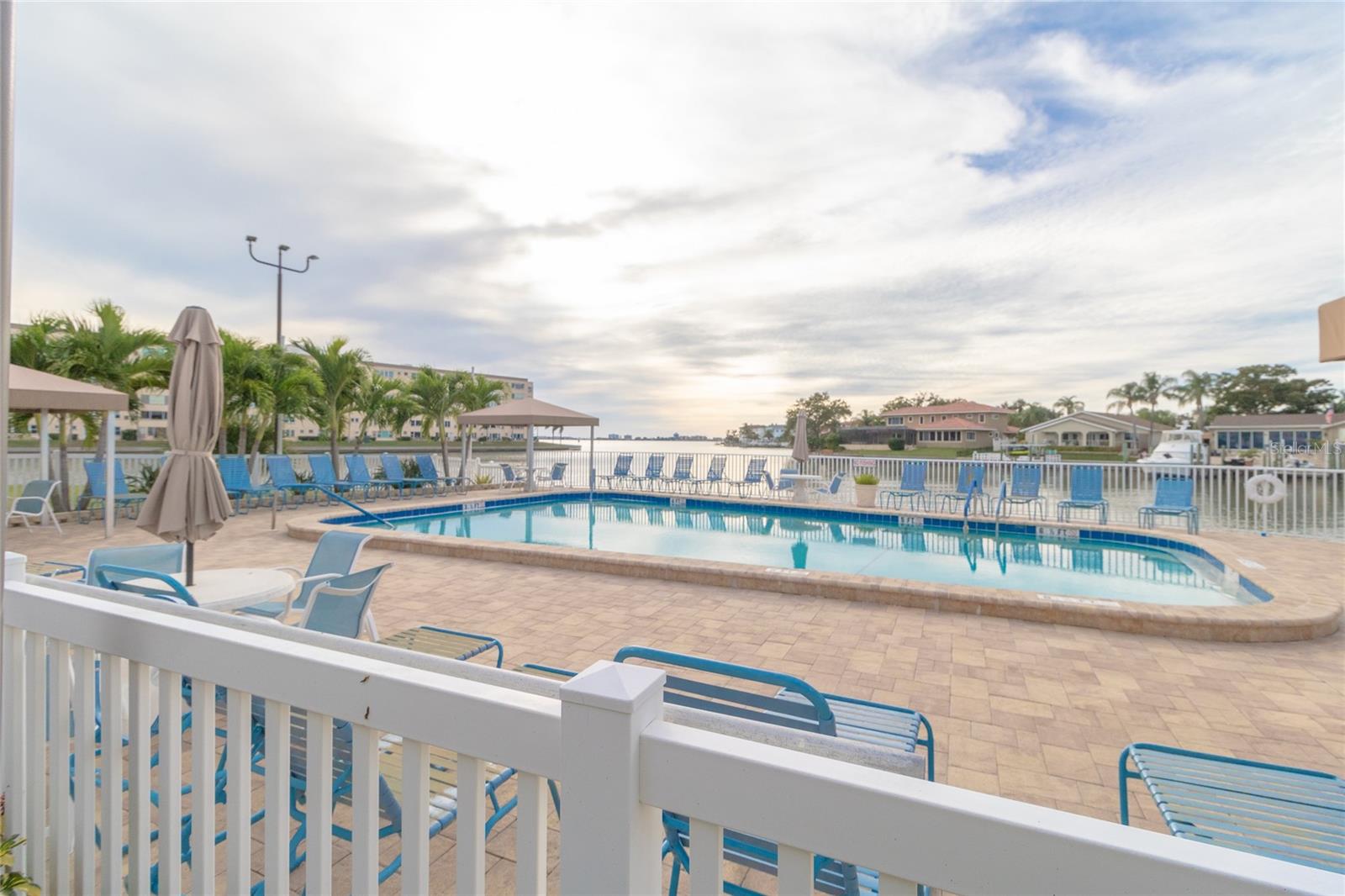 5980 SHORE DR S #901 — photo 32