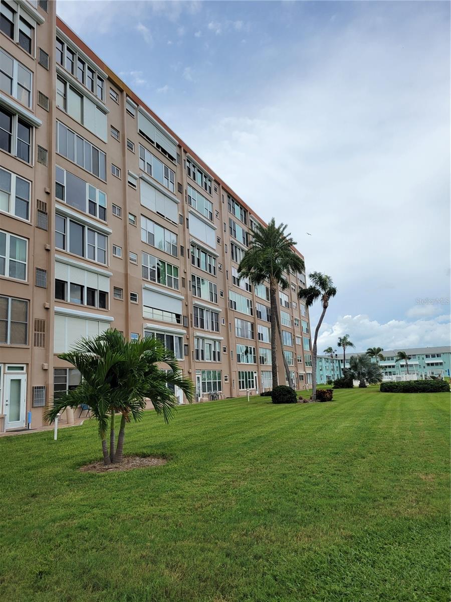 1847 SHORE DR S #204 — photo 18