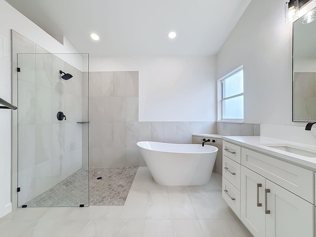 4190 WESTBOURNE CIR — photo 15