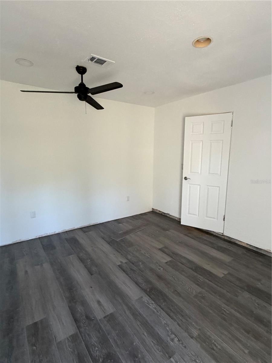 7200 51ST TER N — photo 13