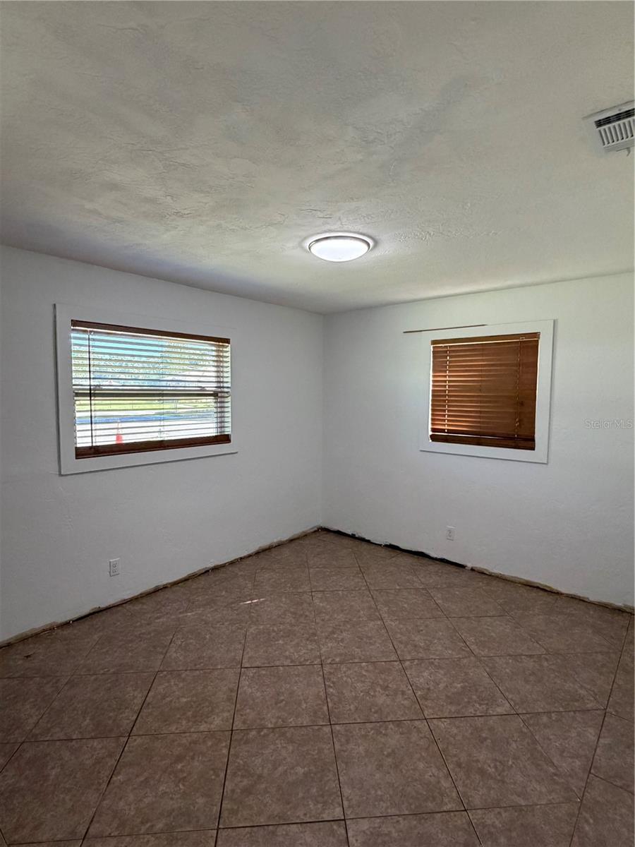 7200 51ST TER N — photo 11