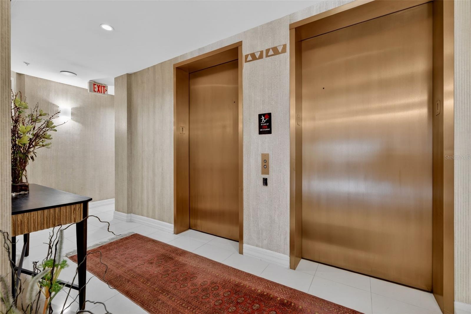 340 S PALM AVE #14 — photo 64