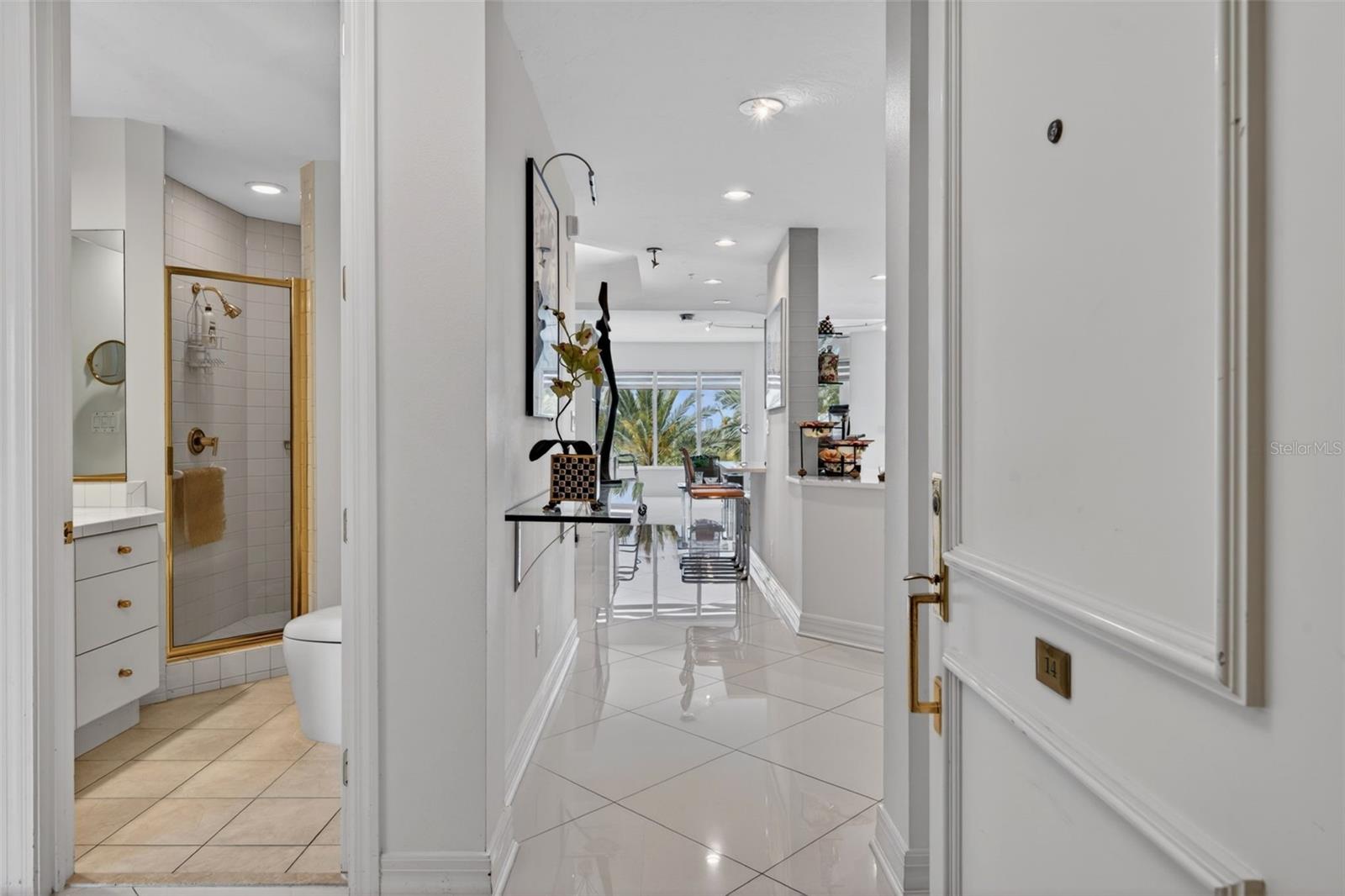 340 S PALM AVE #14 — photo 11