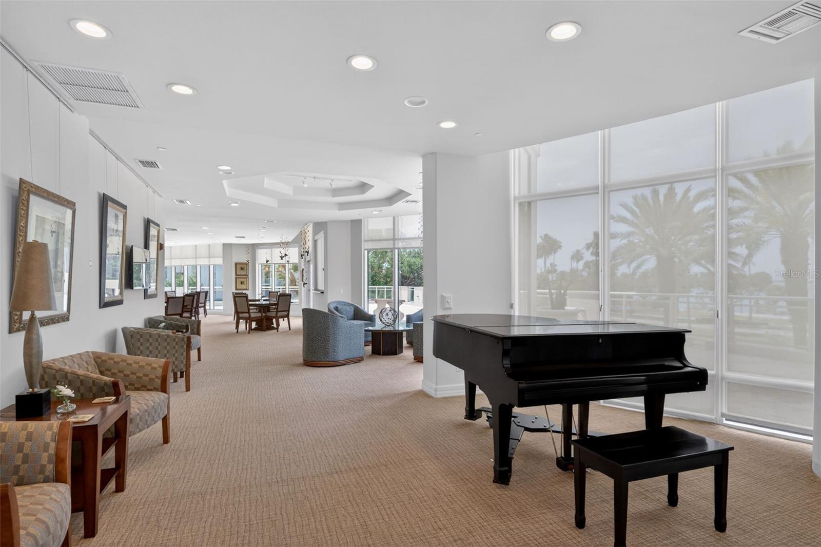 340 S PALM AVE #14 — photo 60