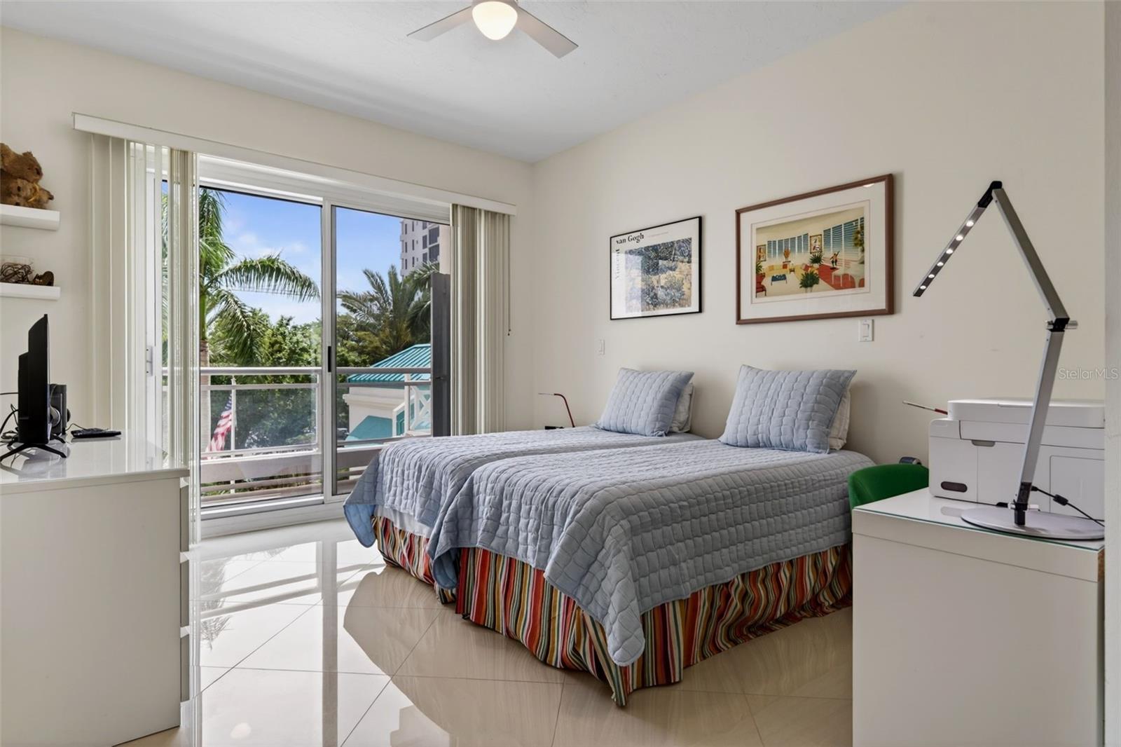 340 S PALM AVE #14 — photo 9