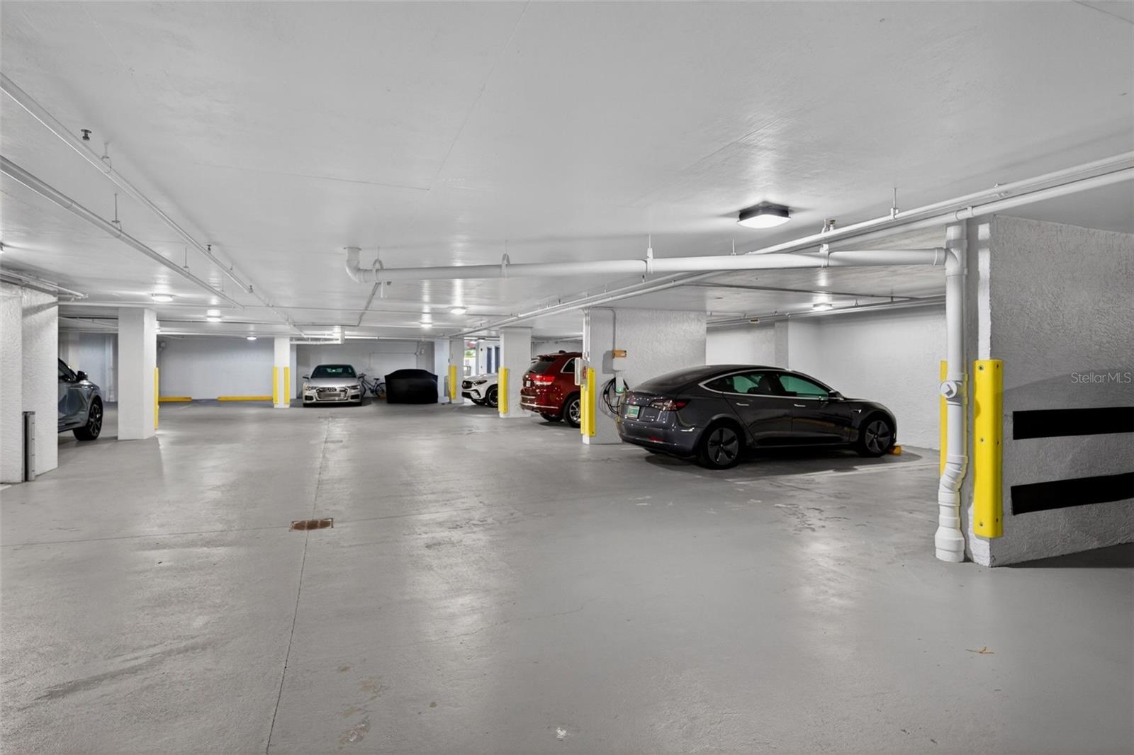 340 S PALM AVE #14 — photo 65