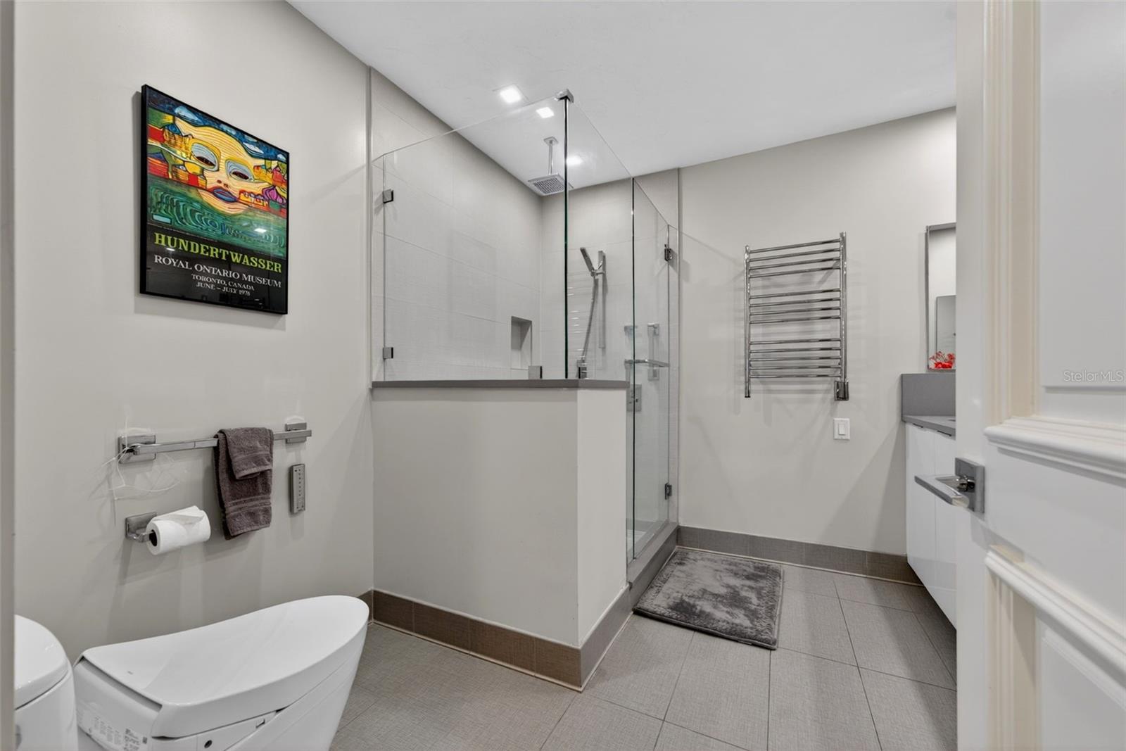 340 S PALM AVE #14 — photo 35