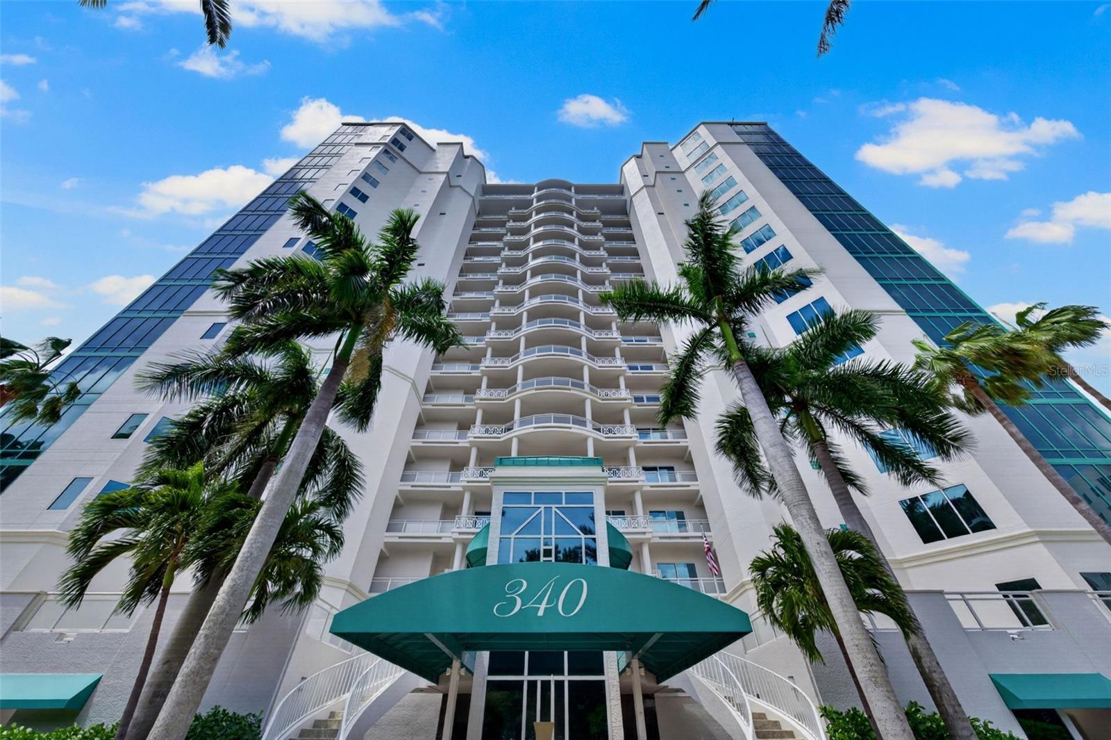 340 S PALM AVE #14 — photo 43