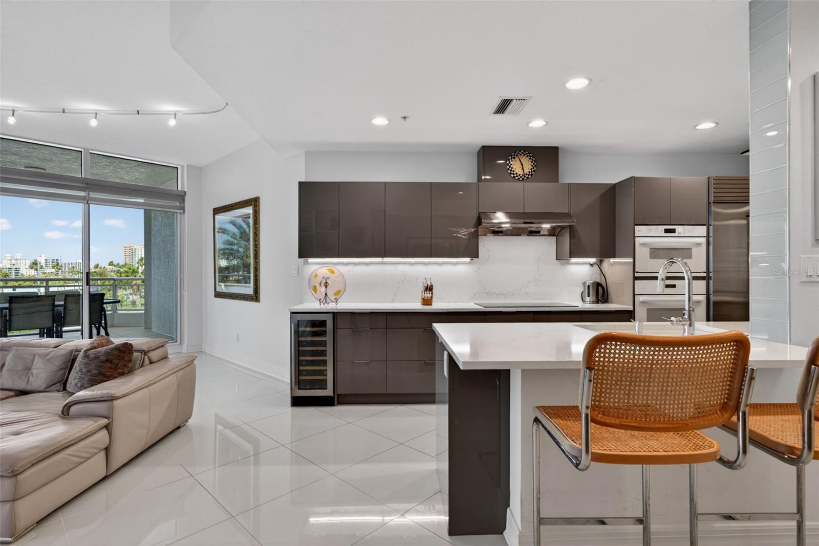 340 S PALM AVE #14 — photo 19