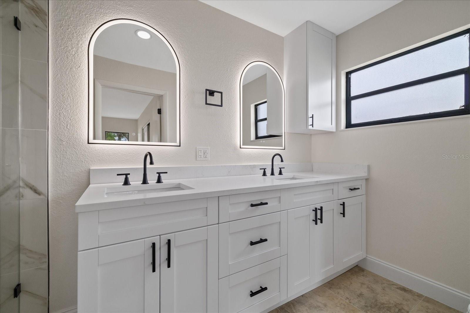 1016 FUCHSIA DR — photo 34