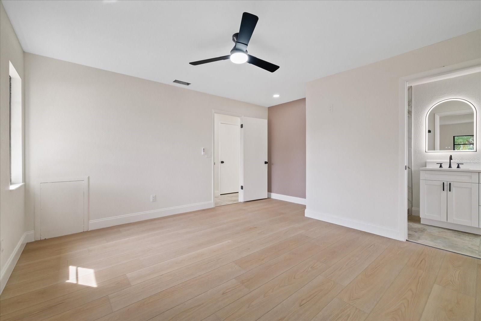 1016 FUCHSIA DR — photo 30