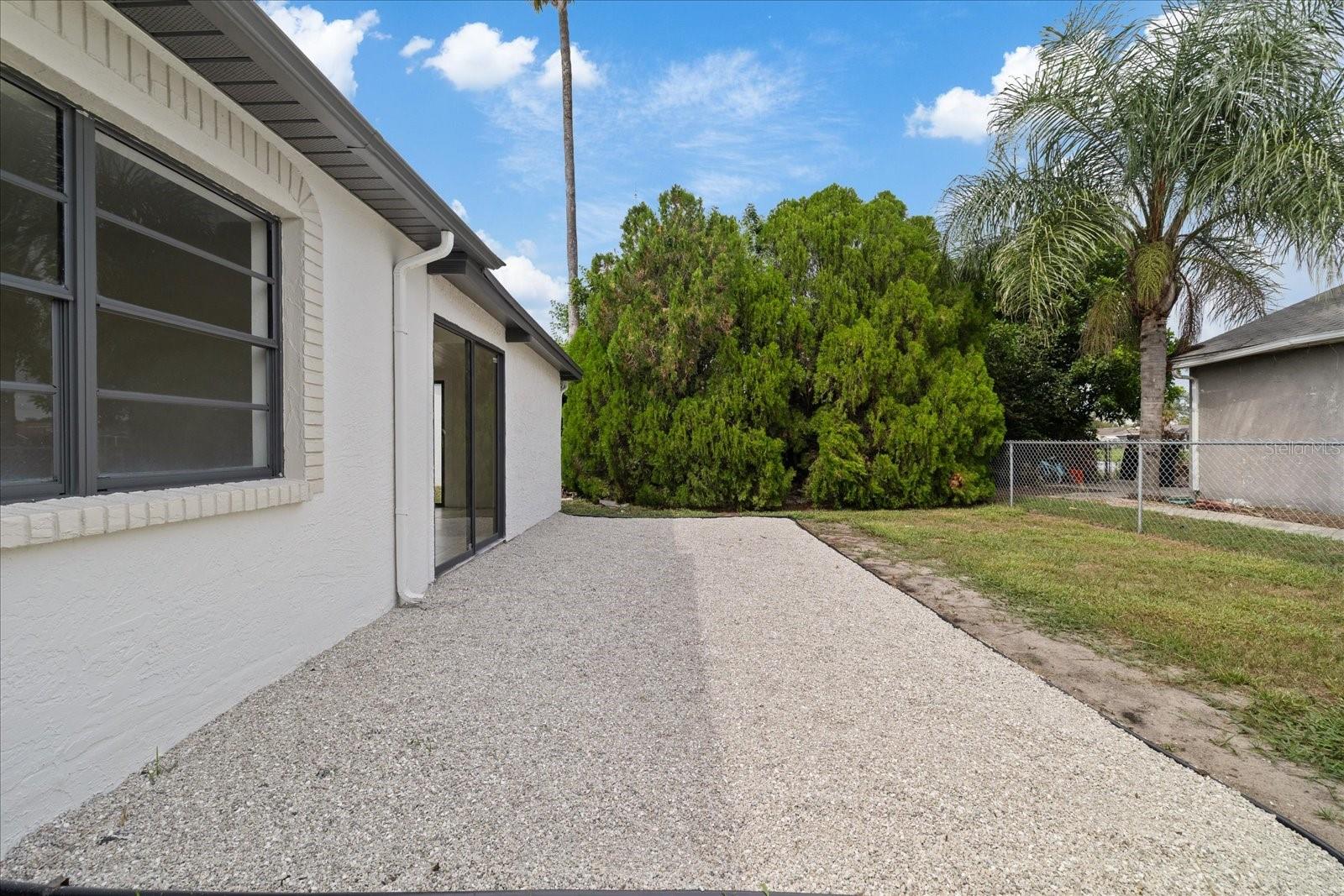 1016 FUCHSIA DR — photo 53