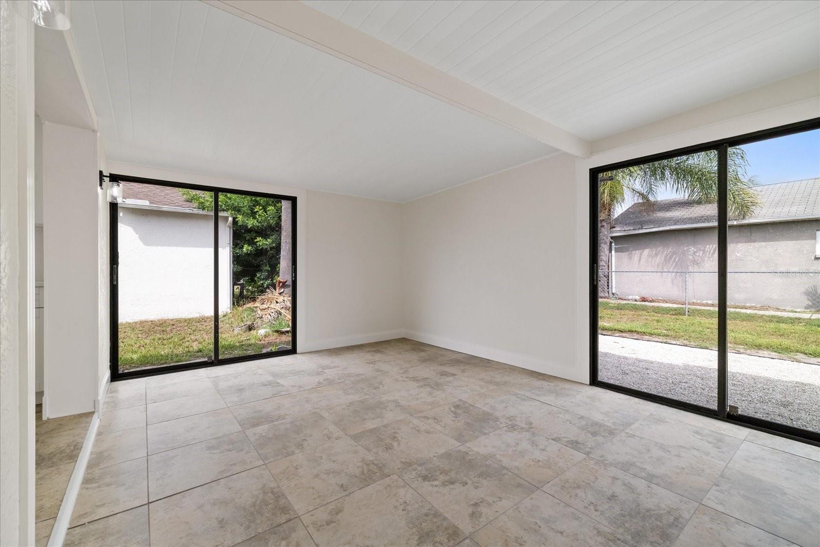1016 FUCHSIA DR — photo 20