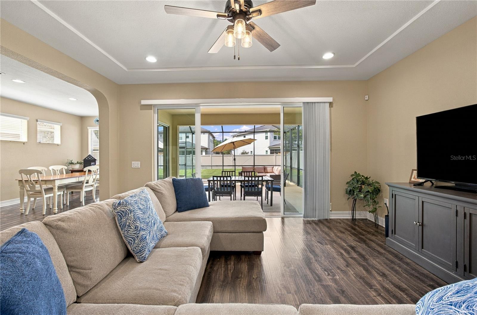 4053 MEDICCI LN — photo 16