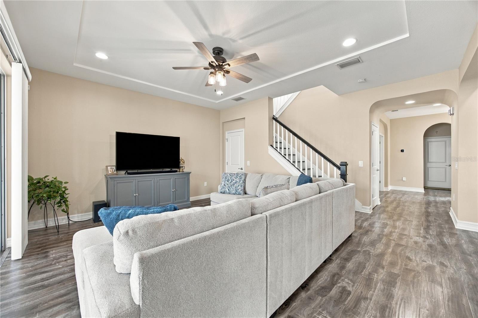 4053 MEDICCI LN — photo 13