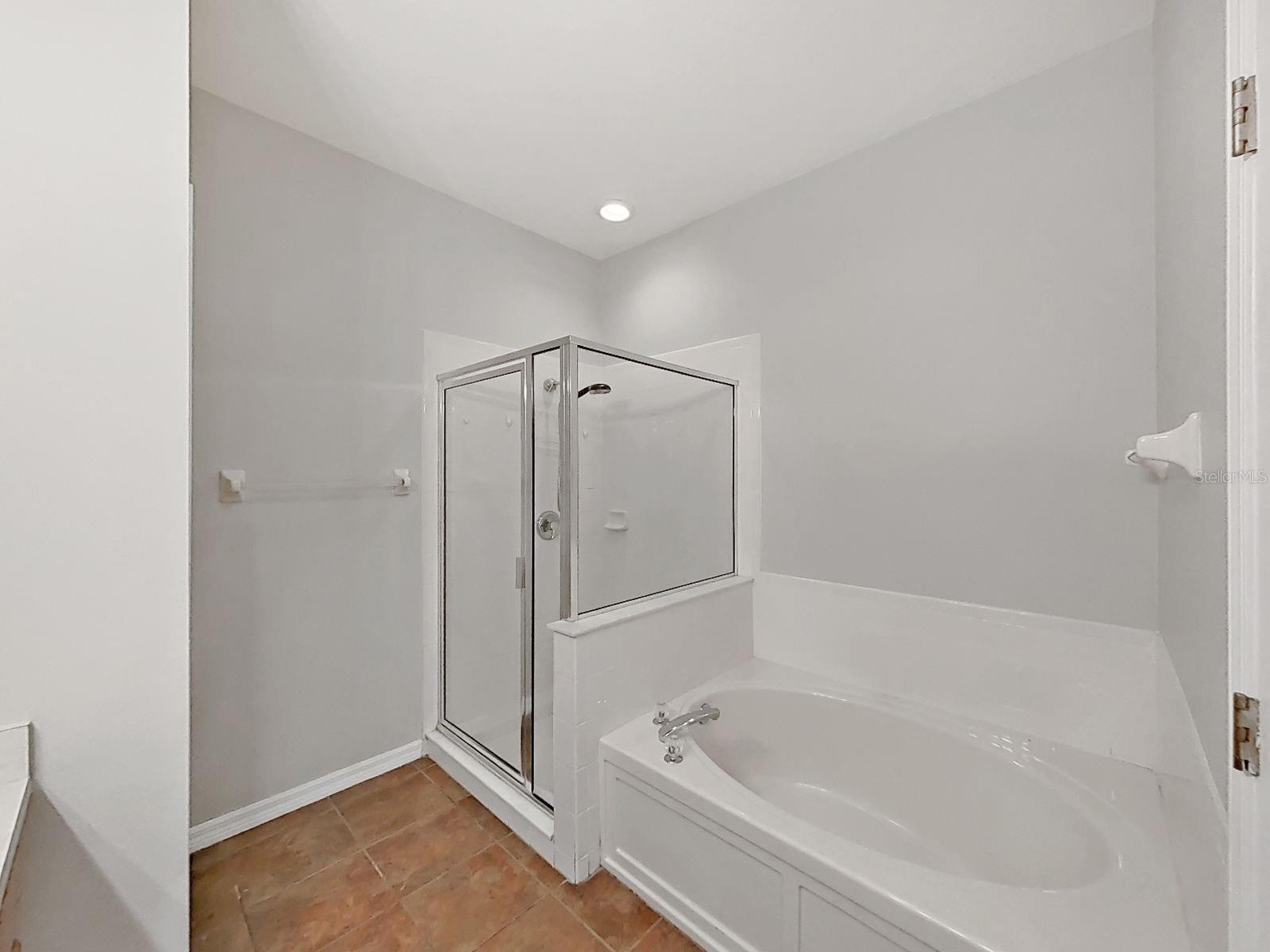9541 CYPRESS HARBOR DR — photo 31