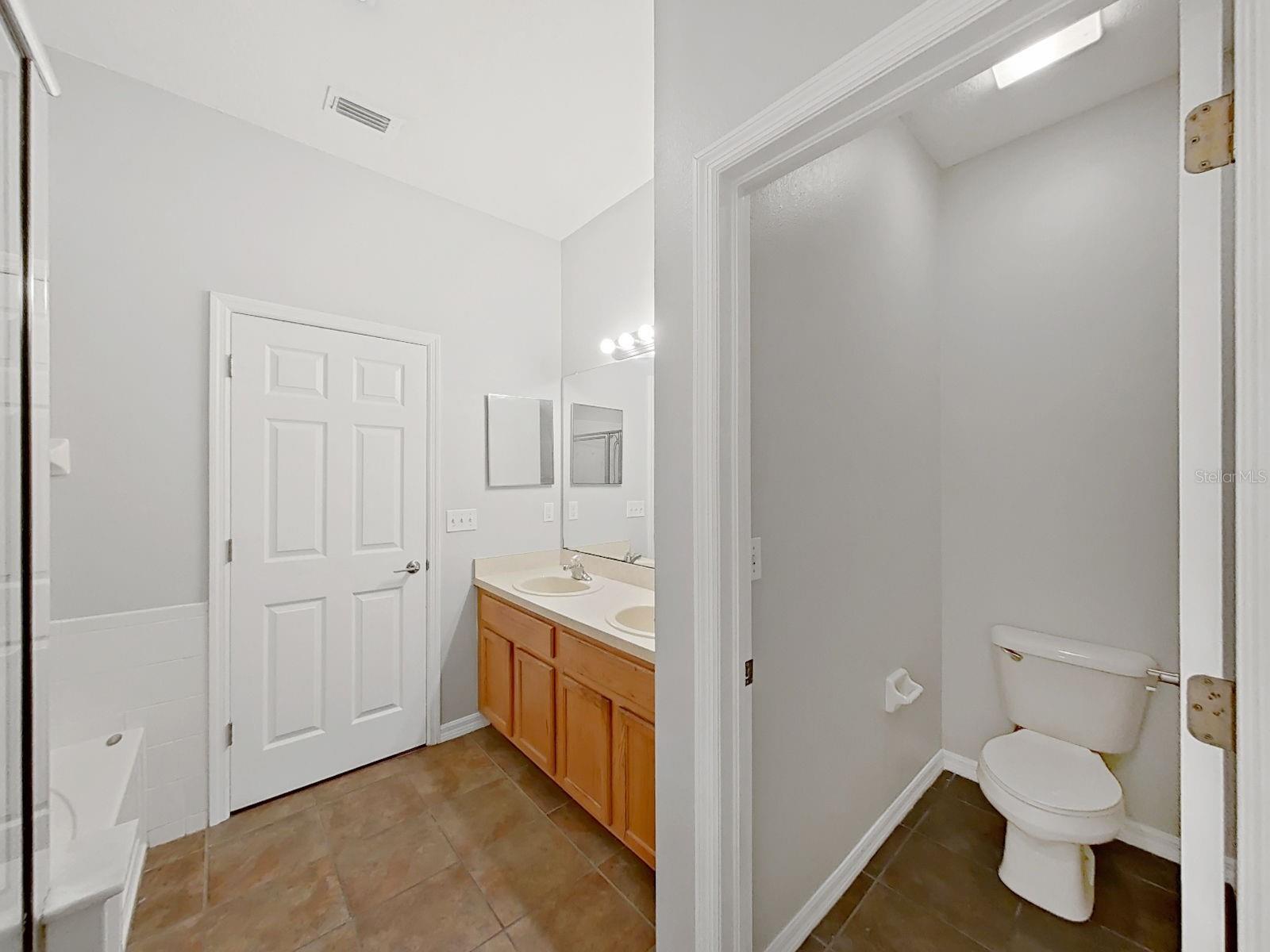 9541 CYPRESS HARBOR DR — photo 33