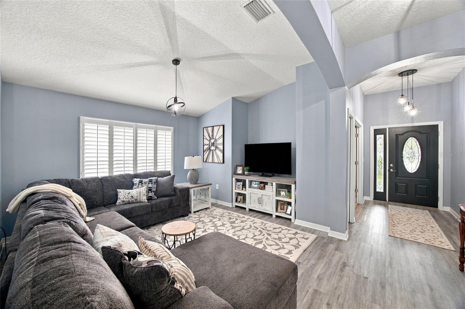 6501 BRIDGECREST DR — photo 10