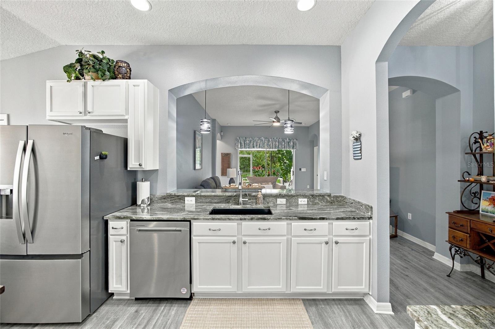 6501 BRIDGECREST DR — photo 12