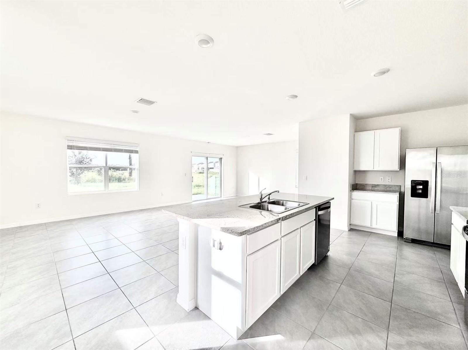 5643 HOLLINGWORTH TRL — photo 11