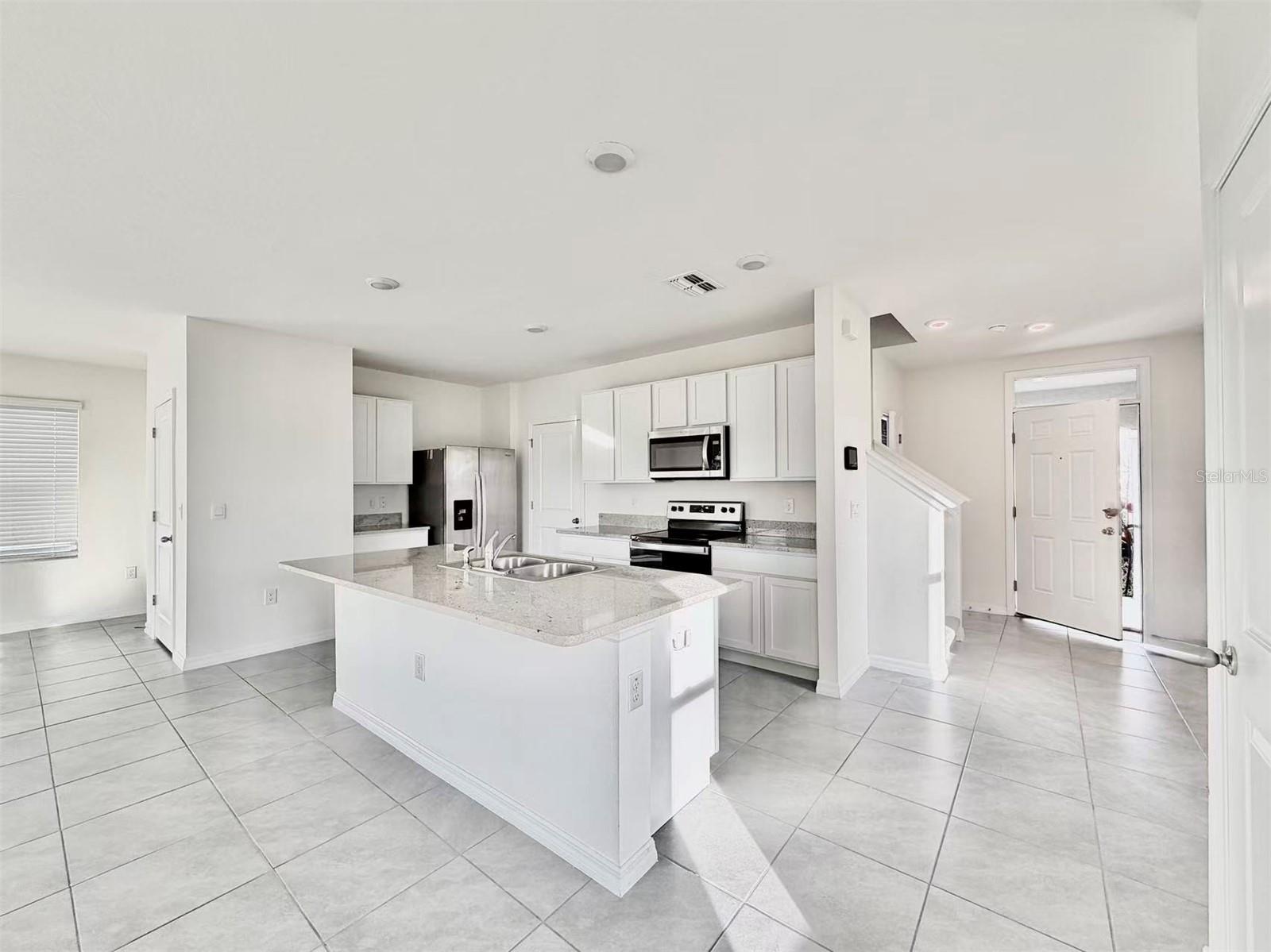 5643 HOLLINGWORTH TRL — photo 9